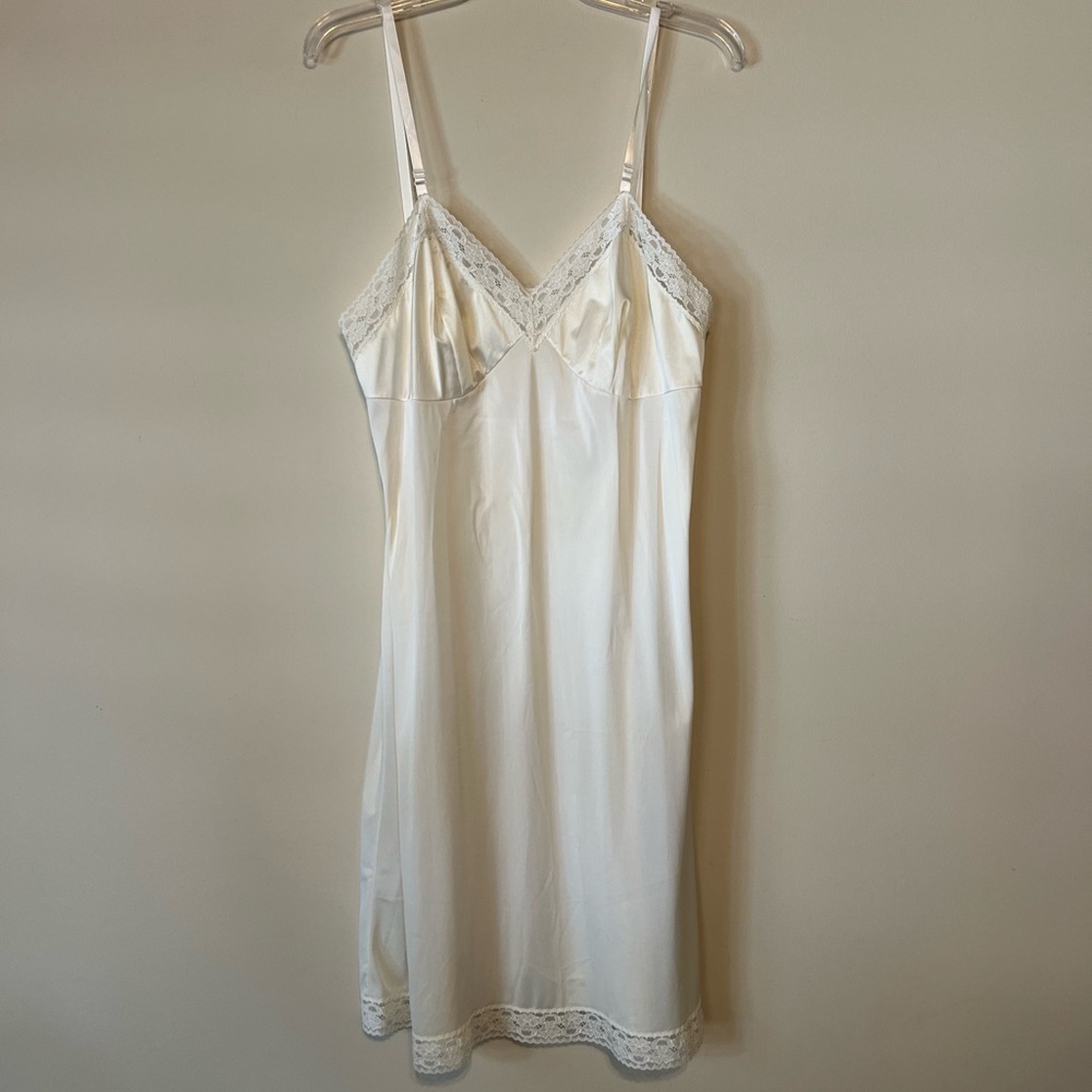 Vintage Vanity Fair Full Slip Size 38/22”  Long Ivory White Nylon W/ Lace Trim
